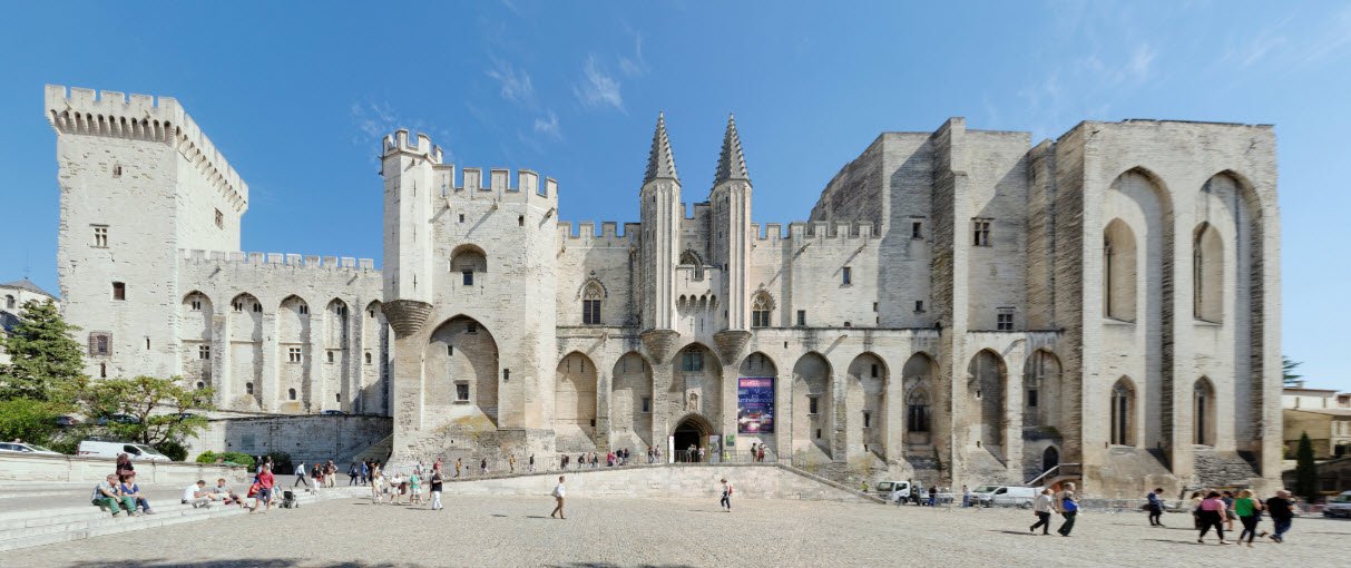 Palace of the Popes (Palais des Papes), Avignon, Provence-Alpes-Côte d’Azur, France